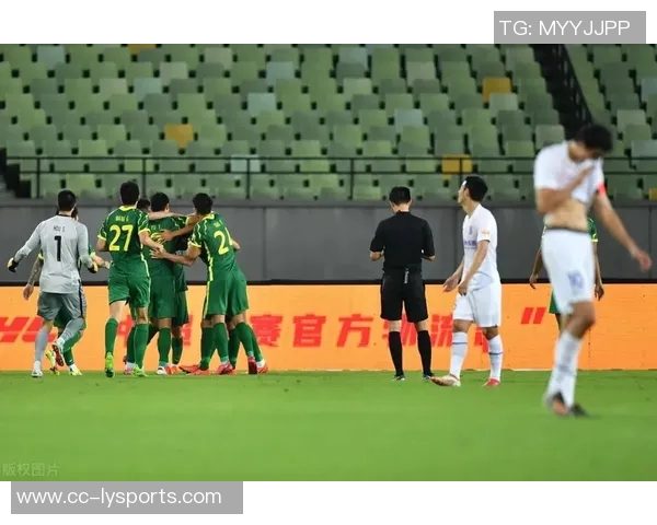 国安面临保级危机连续失利后需逆袭倒数前两名球队