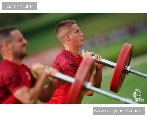 小卡独自训练至六月力求提升身体适应高强度对抗能力